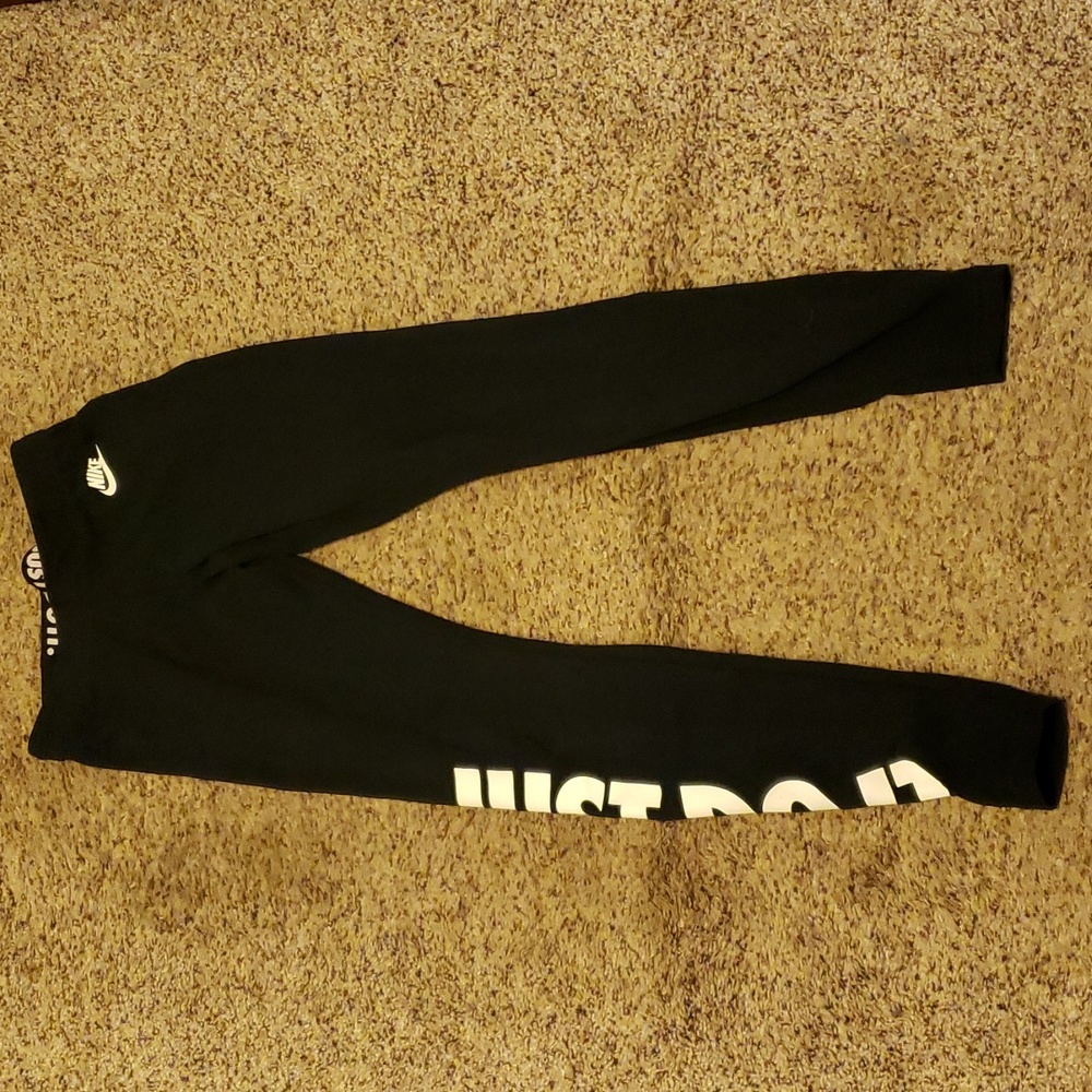Nike Womens Size S Legg8ngs